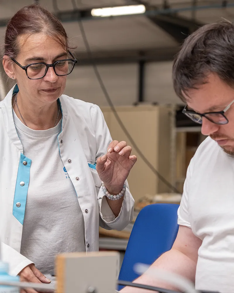 Production électronique adaptée, flexible et proche des équipes clients